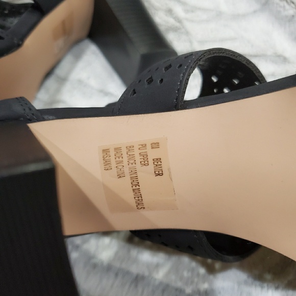 COPY - XOXO BLACK BEAMER ANKLE BOOTIE SANDAL SZ. 8 - Picture 6 of 8